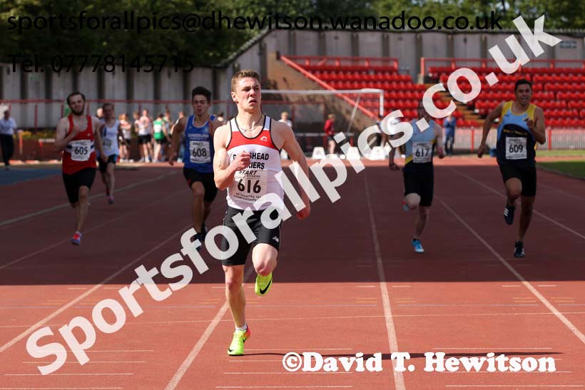 Mens under-20s 200 metres, North Eastern Champs, Gateshead Stadium. Photo: David T. Hewitson/Sports for All Pics